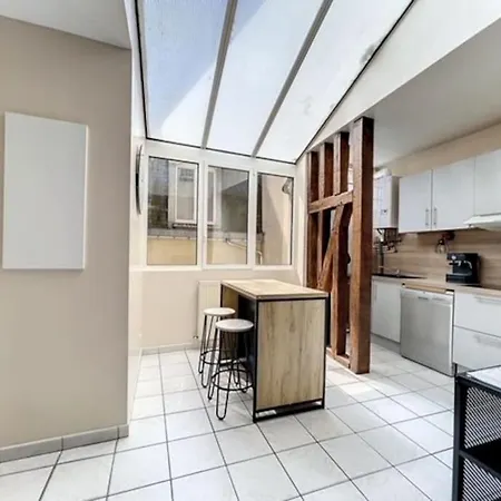 Appartement Au Coeur De Troyes Exterior photo